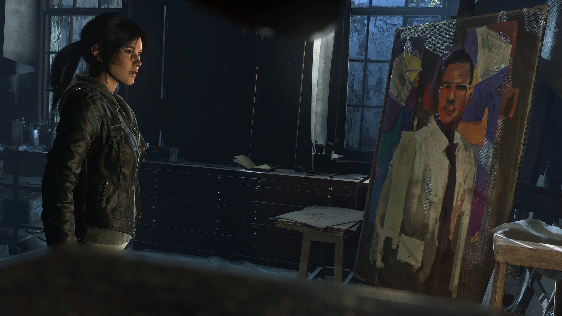 A woman is standing in front of a painting in Rise of the Tomb Raider.